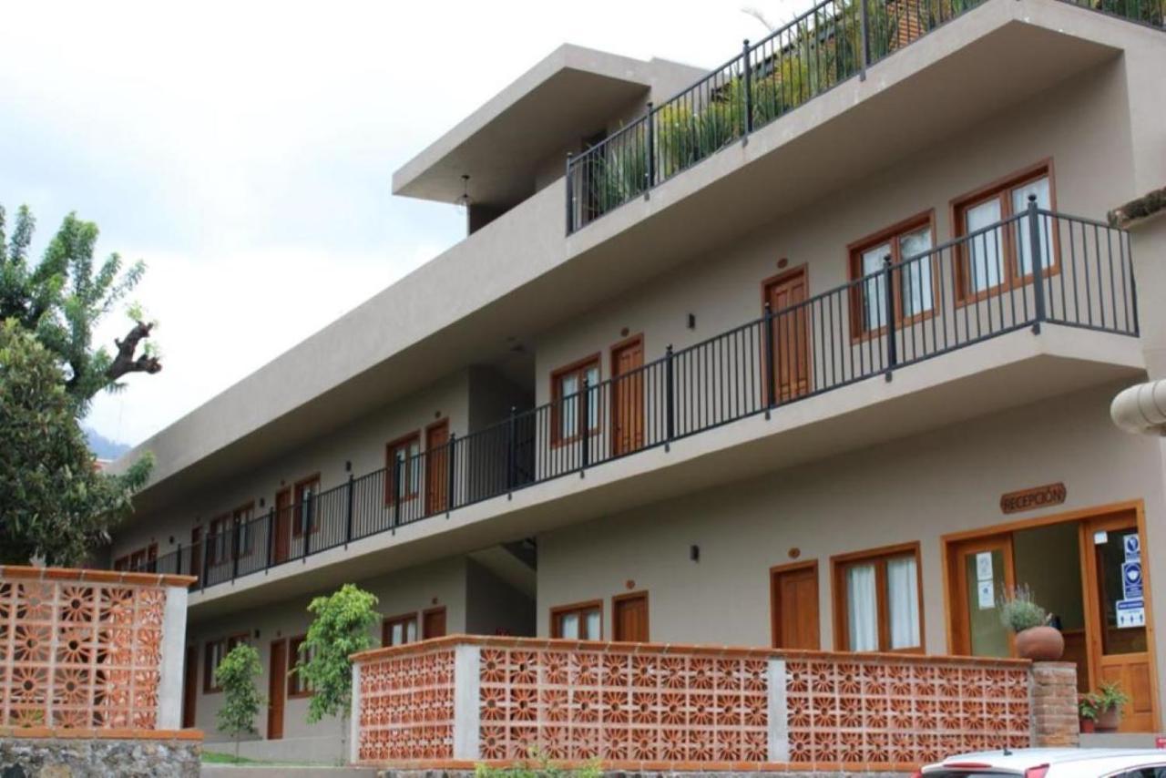Artesanos 11 By Rotamundos Hotell Tepoztlán Exteriör bild